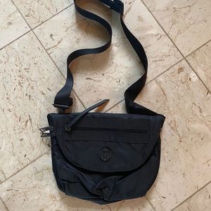 Lululemon crossbody purse